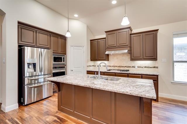 Building Photo - 9916 Echo Summit Dr
