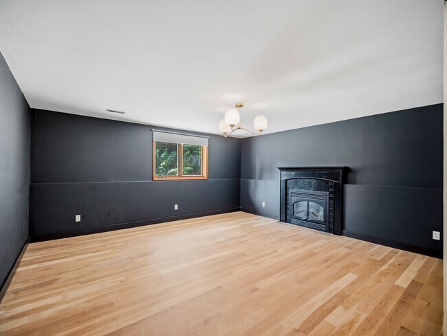 Building Photo - 5315 W Conestoga Ave