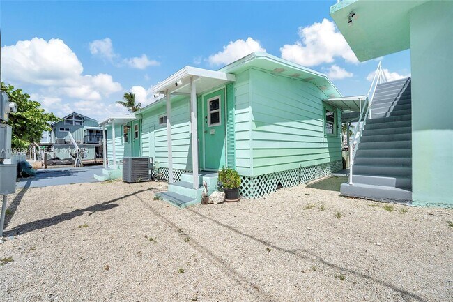 Building Photo - 203 Allen Ave