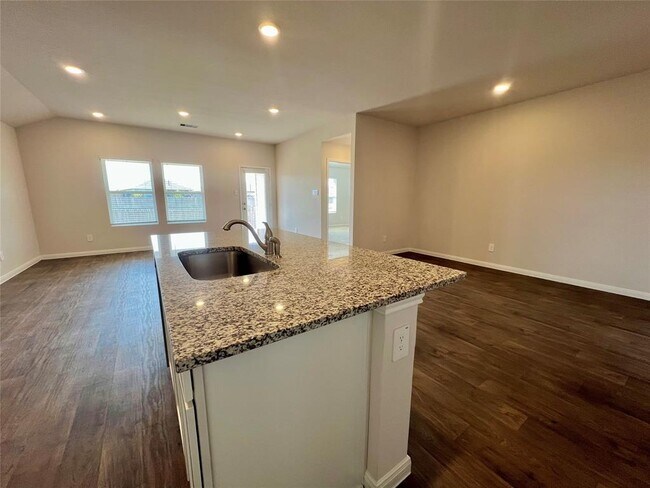 Building Photo - 211 Addison Pl