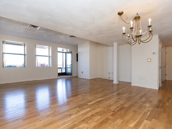 Building Photo - 155 Kendrick Ave., #301, Quincy, MA 02169