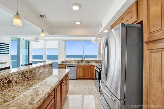 Building Photo - 1360 S Ocean Blvd