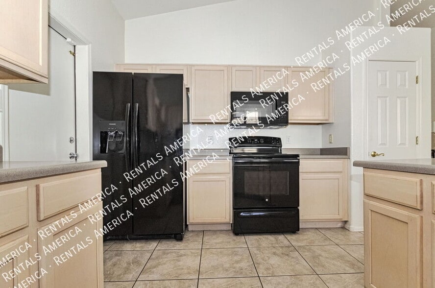 Building Photo - 2312 W Mystic Mountain Dr