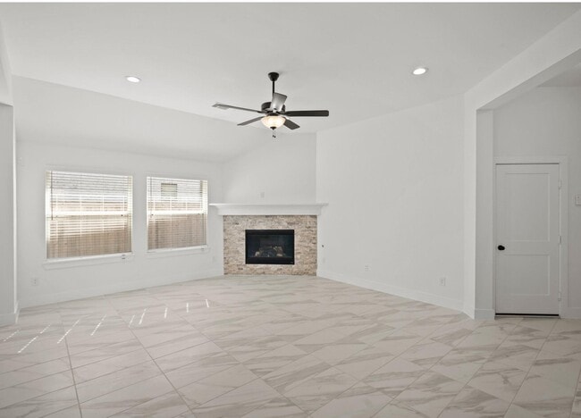 Building Photo - 19839 Burkett Trailhead Wy