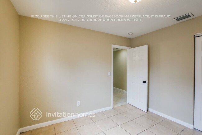 Building Photo - 617 SW 4th St