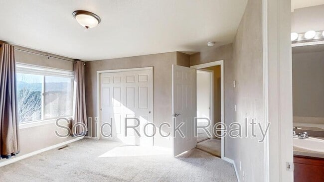 Building Photo - 6161 Kingdom Vw