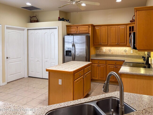 Building Photo - 4292 Woodhall Cir