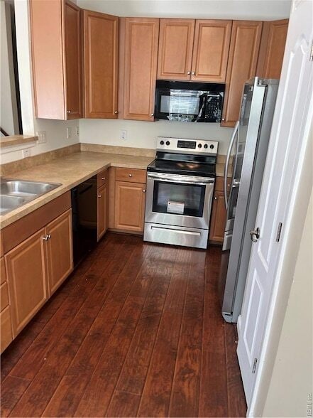 Building Photo - 4400 Harlesden Dr
