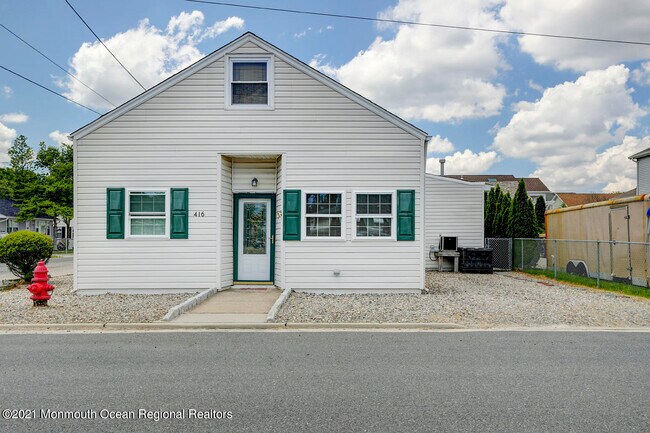 Building Photo - 416 Monmouth Ave