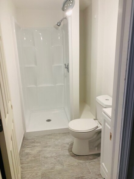 Building Photo - 53 Hemenway St