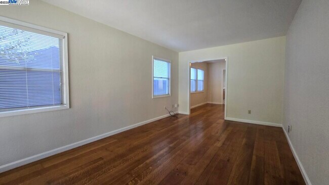 Building Photo - 702 Solano Ave