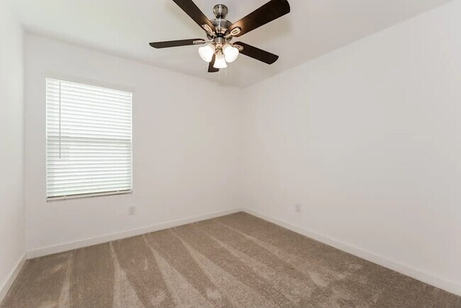 Building Photo - 7133 Landings Edge Rd
