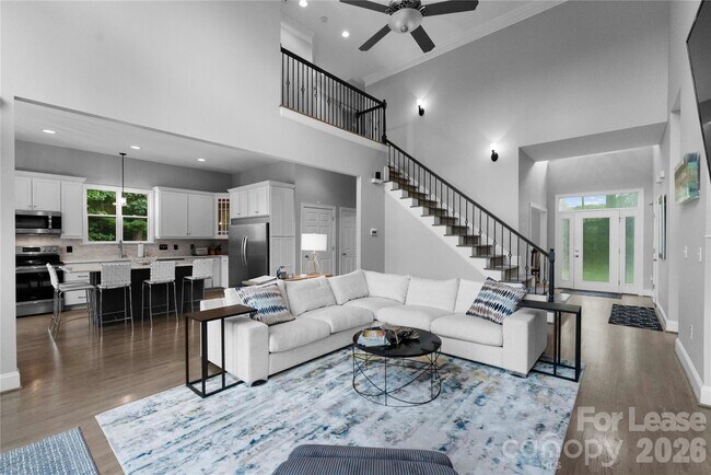 Building Photo - 578 Normandy Rd