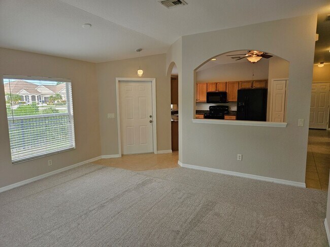 Building Photo - Annual Rental - Lovely 3 Bedroom 2 Bathroo...