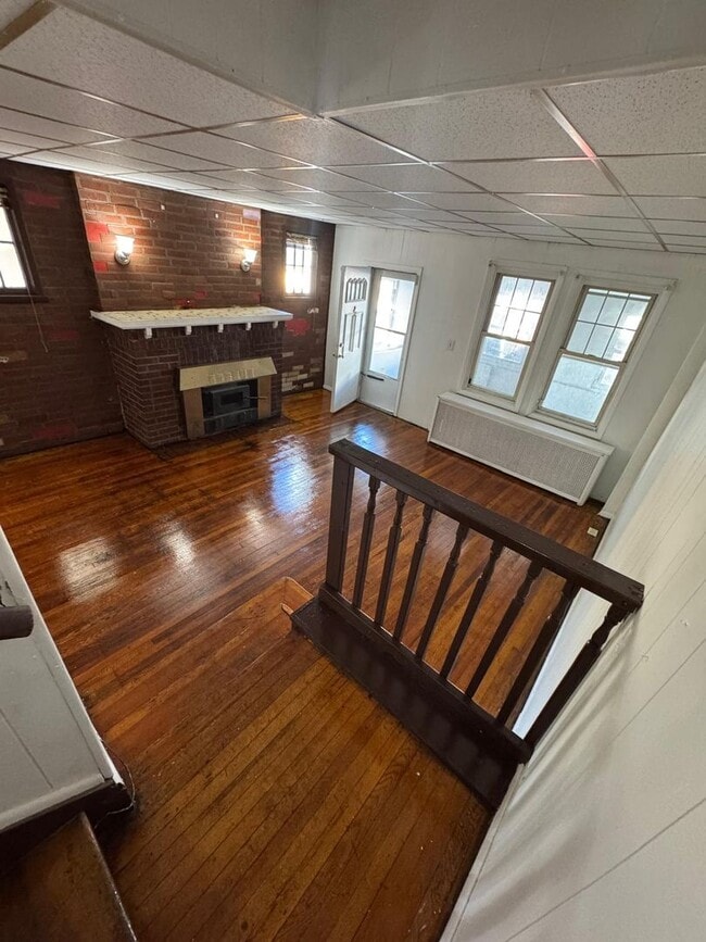 Building Photo - 647 Edgewood Ave