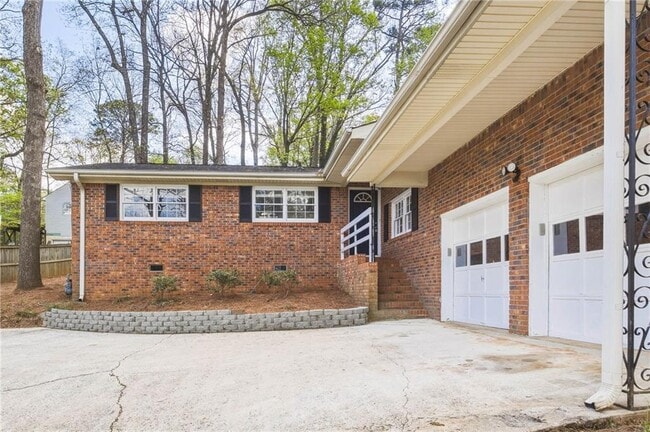 Building Photo - 86 Pioneer Trail