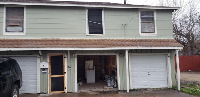 Building Photo - 1216 Wafer St