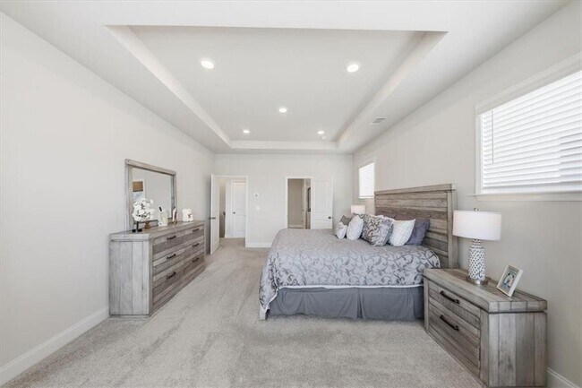 Building Photo - 3939 Alderstone Dr
