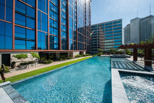 Building Photo - Fully Furnished 1BR/1BA at the Luxurious O...