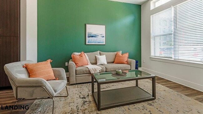 Building Photo - 2201 Glenwood Ave SE