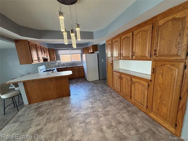 Building Photo - 34639 Richard O Dr