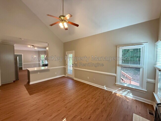 Building Photo - 701 Cricketfield Ln