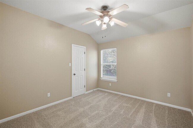 Building Photo - 2302 Brookhollow Terrace