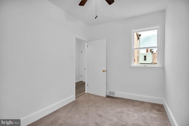 Building Photo - 3227 Chatham St