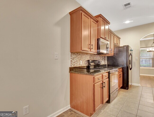 Building Photo - 113 Macalester Dr