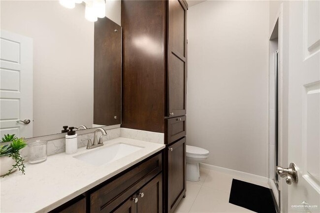 Building Photo - 13 N 51st St