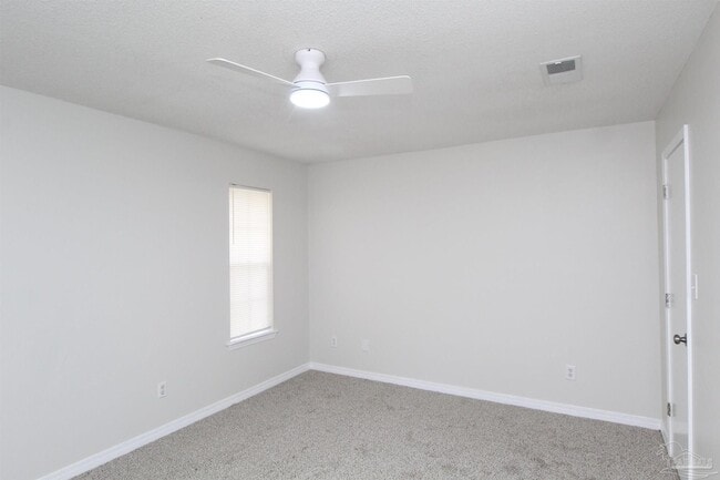 Building Photo - 408 Peppertree Terrace