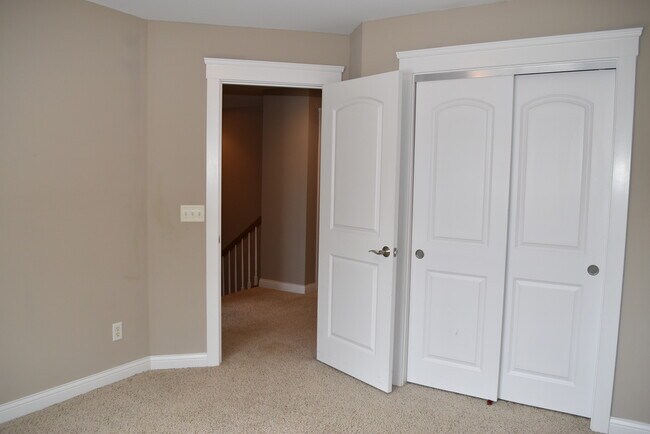 Building Photo - 2105 Herrick Ave