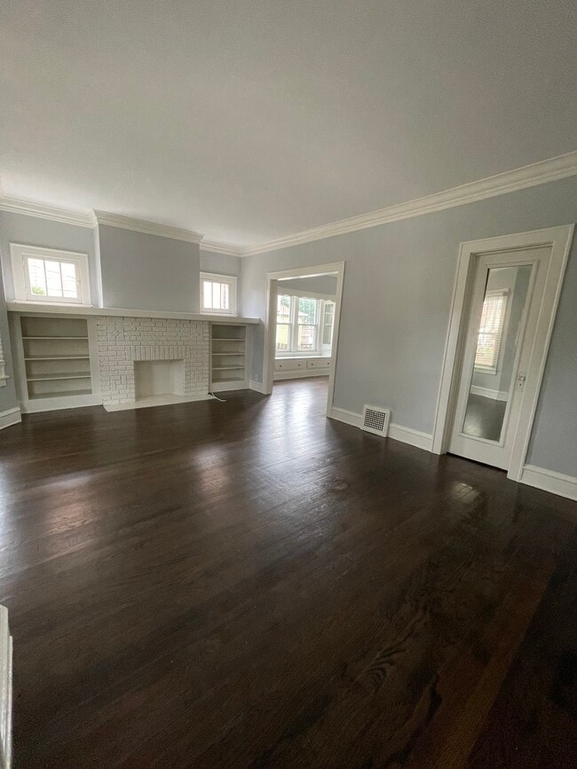 Building Photo - 1475 Winton Ave