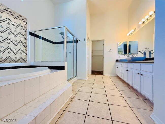 Building Photo - 2547 Serenity Hollow Dr