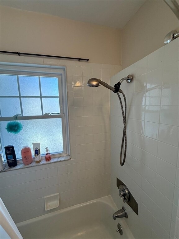 Building Photo - 66 Westchester Rd