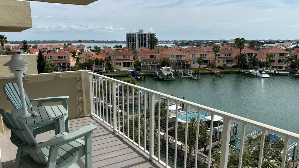 Building Photo - 1621 Gulf Blvd