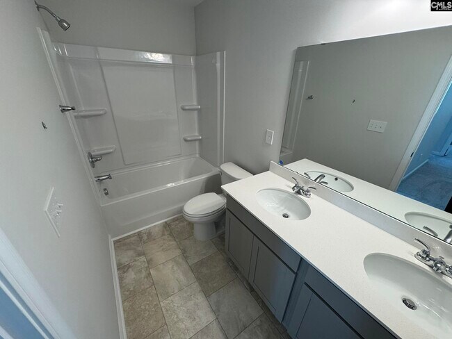 Building Photo - 3081 Hallsdale Dr