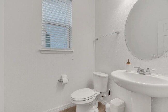 Building Photo - 12880 Westside Vlg Lp