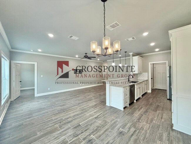 Building Photo - Beautiful 3 Bedroom 2 Bathroom Home!