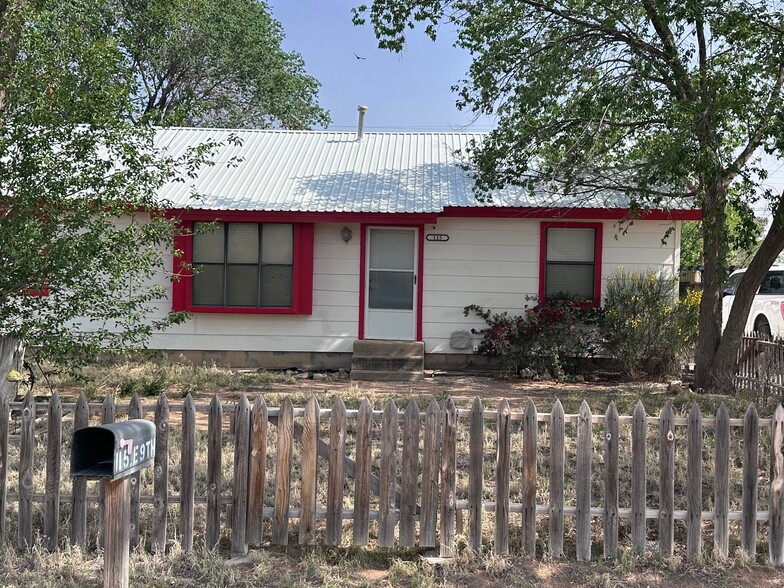 Primary Photo - 115 E 9th St