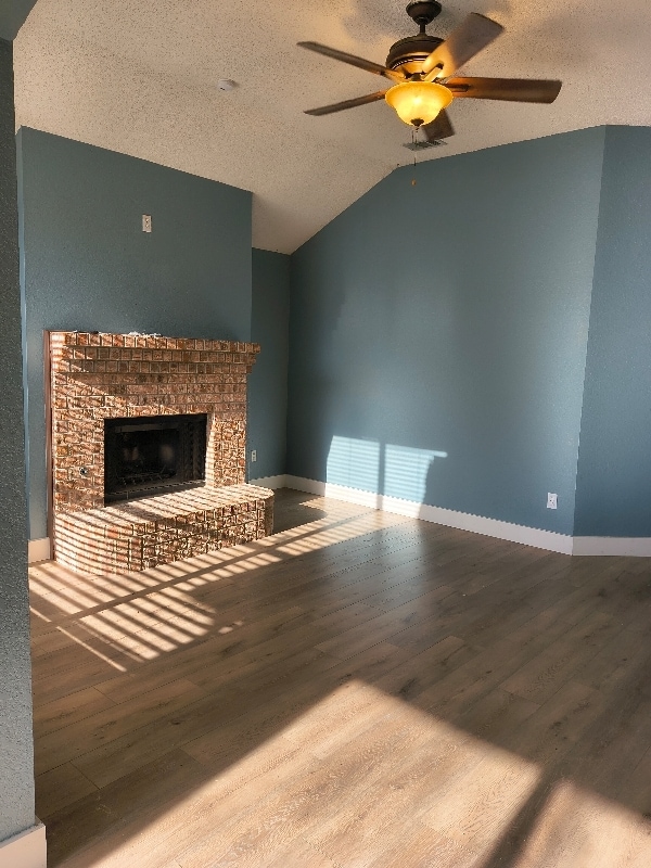 Building Photo - 1419 Vanderbilt Ln