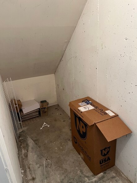 Garage Storage - 108 St Charles Pl