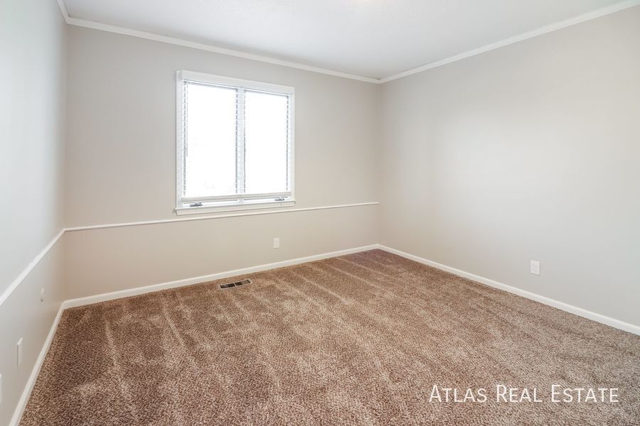 Building Photo - 16644 W 146th Terrace