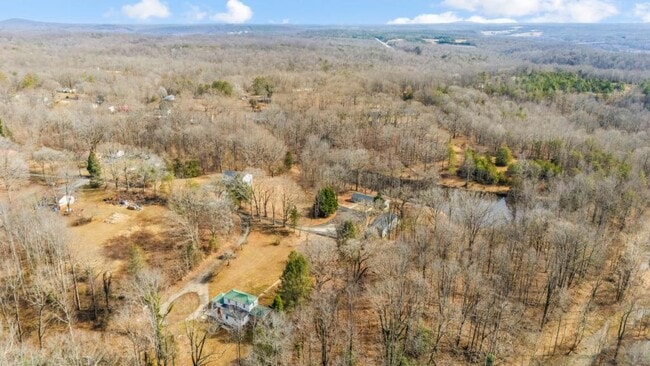 Building Photo - 228 Newcomb Dr