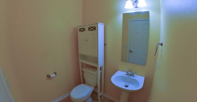 Building Photo - West Side + Fenced-in Yard + Attached 2-Car Garage + Washer & Dryer! Available June 19th!