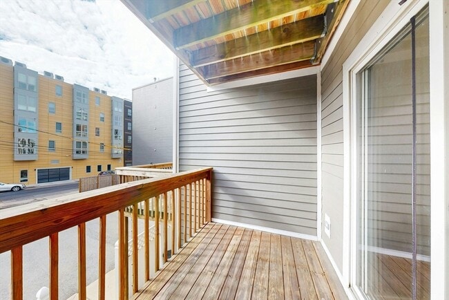 Building Photo - 111 W 8th St