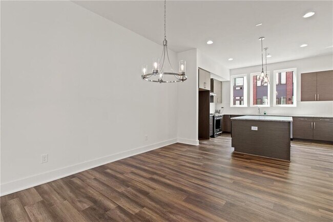 Building Photo - 1292 Chelsea Cir NW