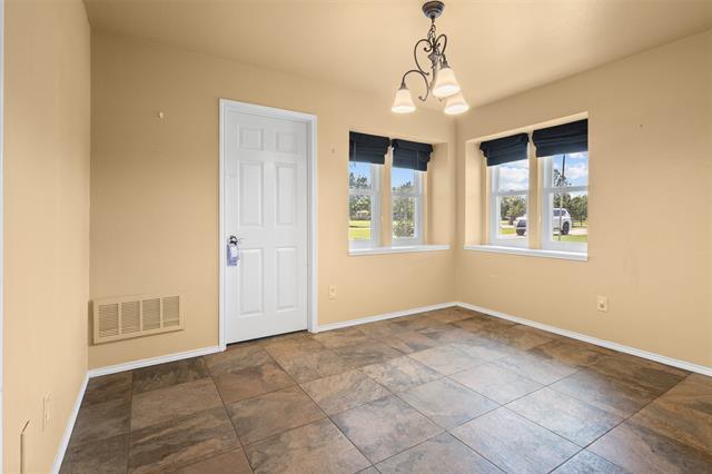 Building Photo - 608 Fairbrook Cir