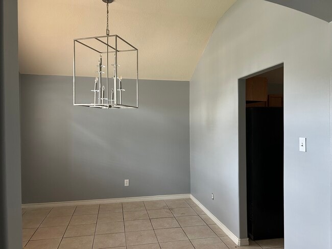 Building Photo - 17235 Glenpatti Dr