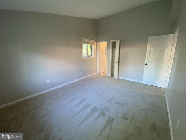 Building Photo - 1712 12th St S